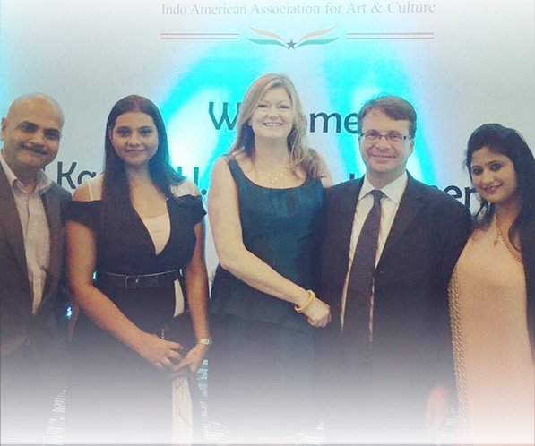 (L to R) Manoj Gursahani, Sudha Sharma Network 18, with US Consul General Edgard Kagan and his charming wife Cynthia, Shital Mehhta, CEO -USIIF interacting during an event hosted by Namaste America.